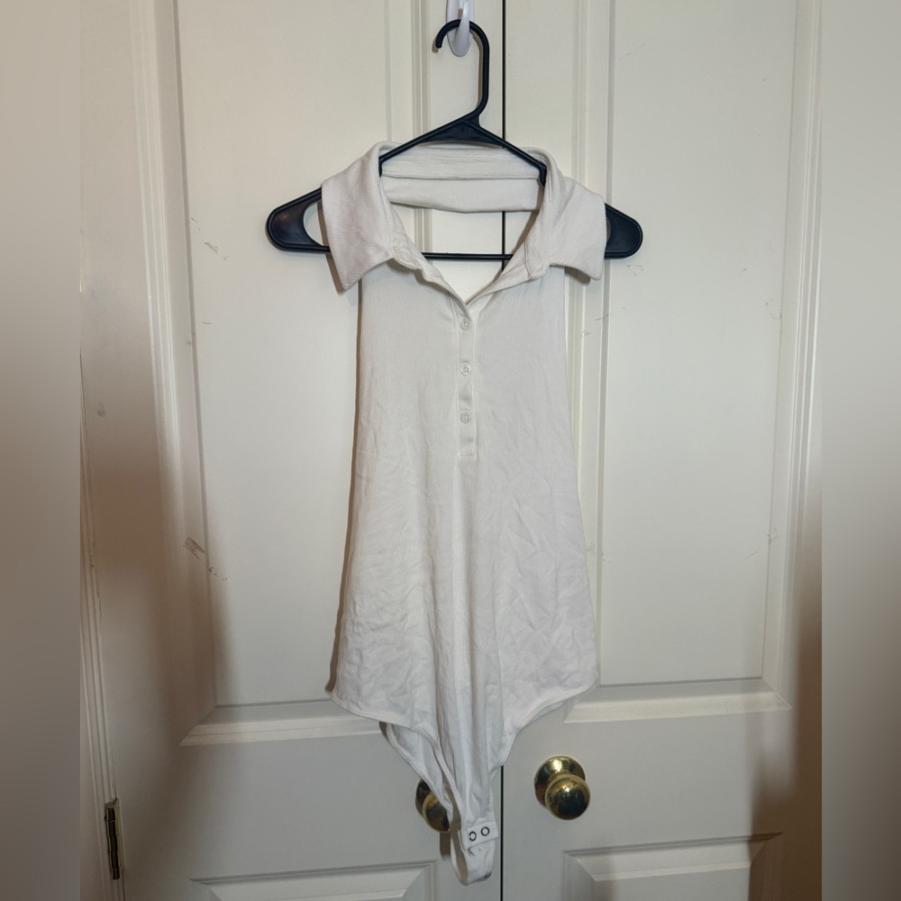 Express Womens Bodysuit with Collar - White - Size Large